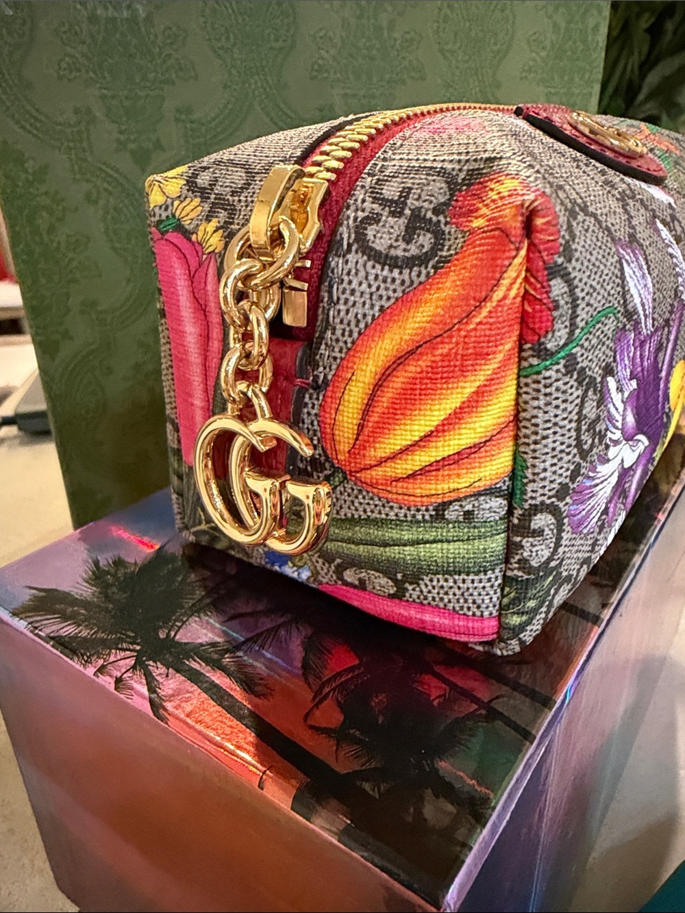 GUCCI | ✨LIKE NEW✨ Soft GG Supreme Monogram Flora Ophidia Cosmetic Case - Picture 4 of 9